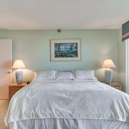 Beachfront Clearwater Condo With Pool And Hot Tub Clearwater Beach Exterior photo