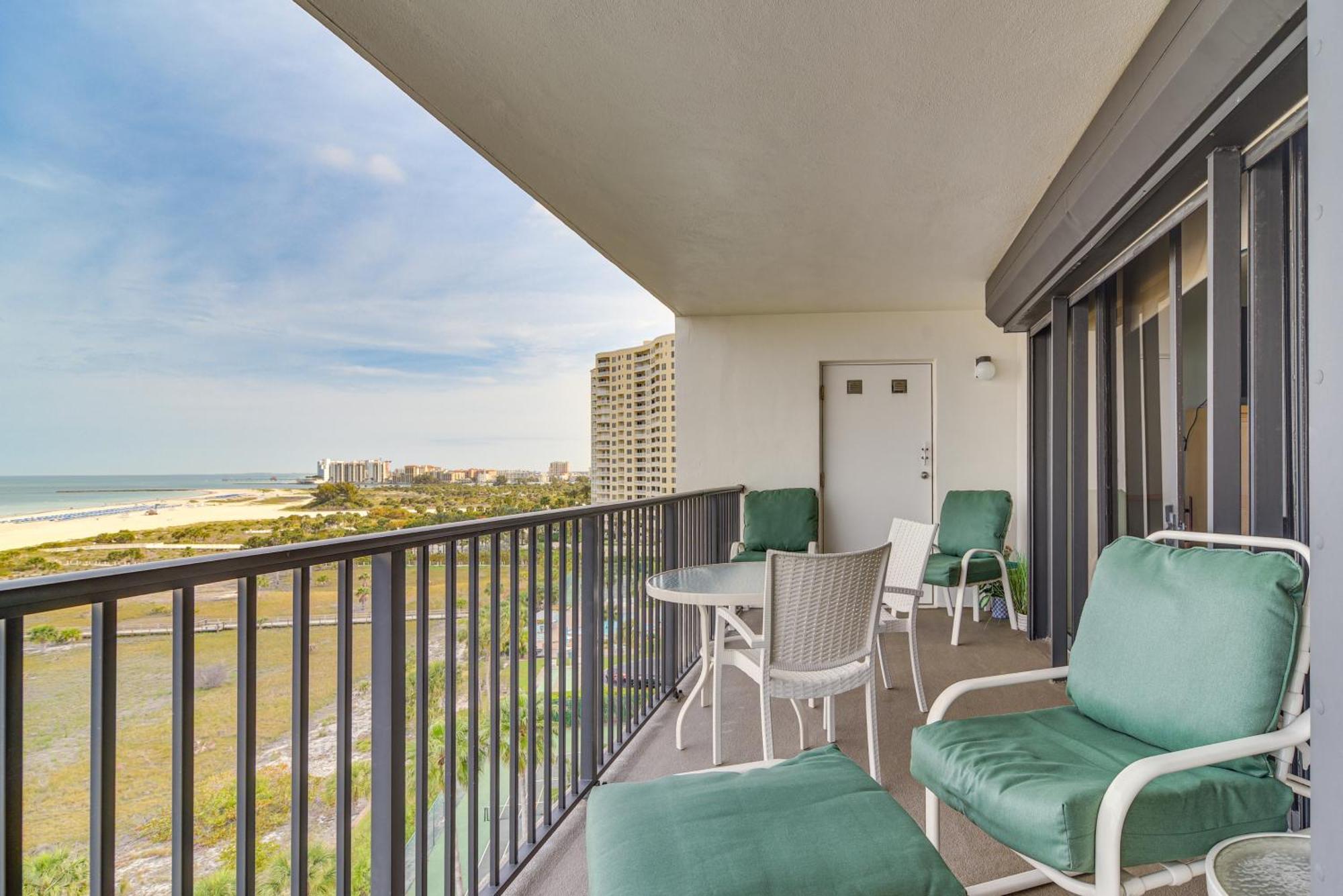Beachfront Clearwater Condo With Pool And Hot Tub Clearwater Beach Exterior photo